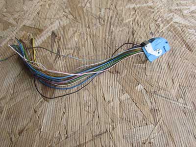 BMW 26 Pin Blue Connector with Pigtail 8373606